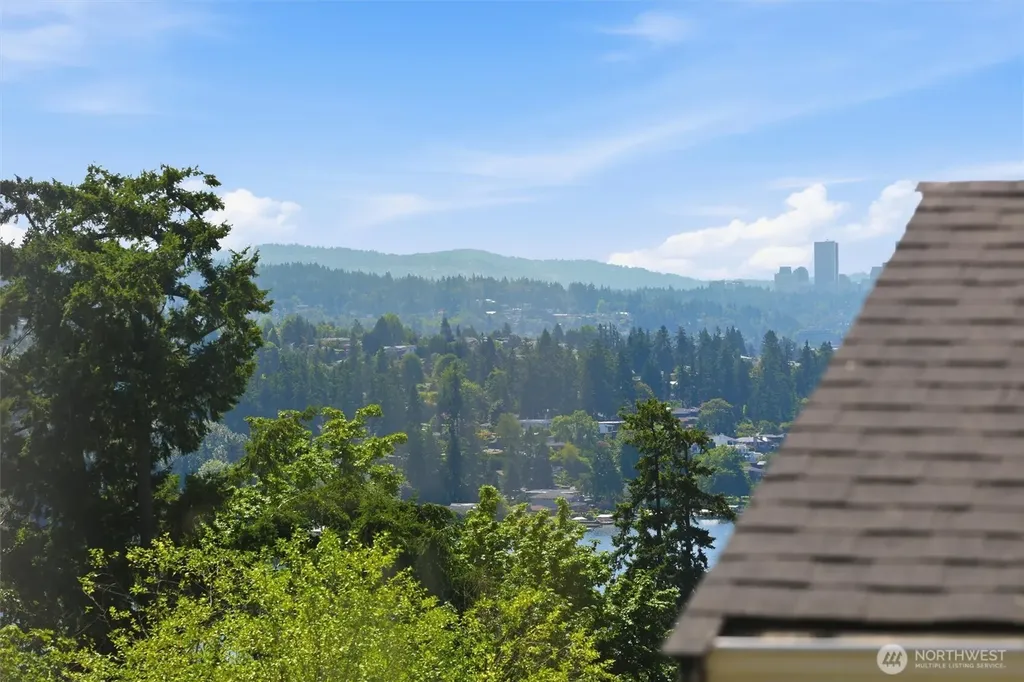 12036 89th Place NE Kirkland WA 98034