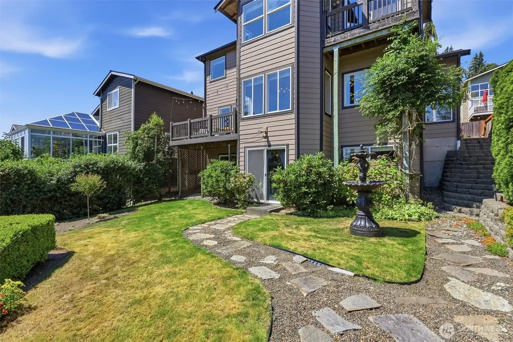 12036 89th Place NE Kirkland WA 98034