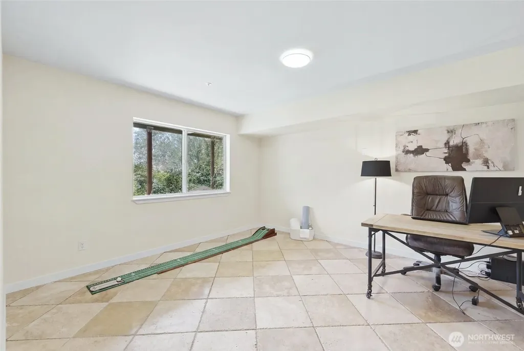 12036 89th Place NE Kirkland WA 98034