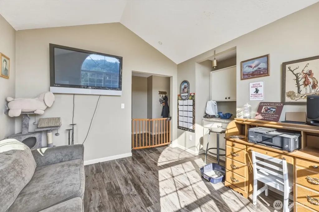 4657 Ohio Street Longview WA 98632