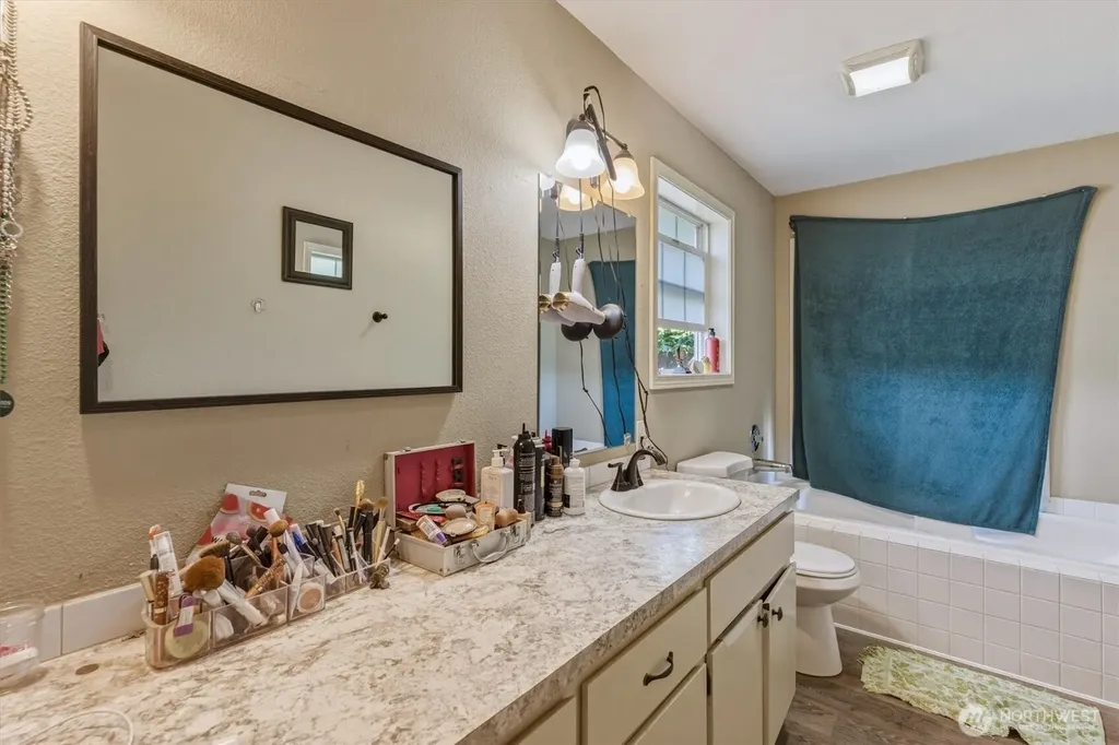 4657 Ohio Street Longview WA 98632