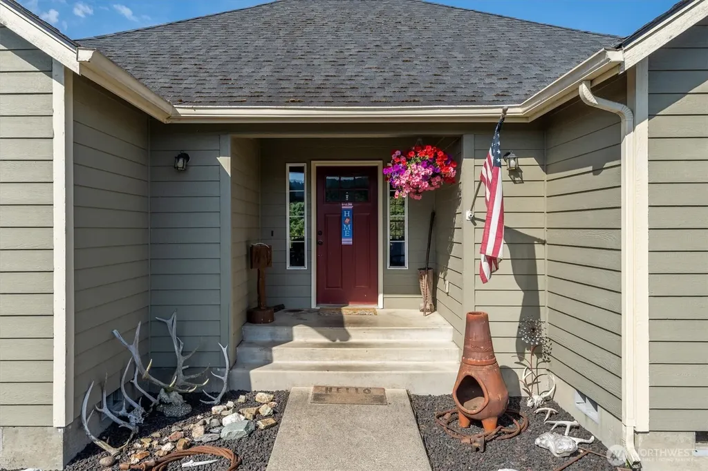 4657 Ohio Street Longview WA 98632