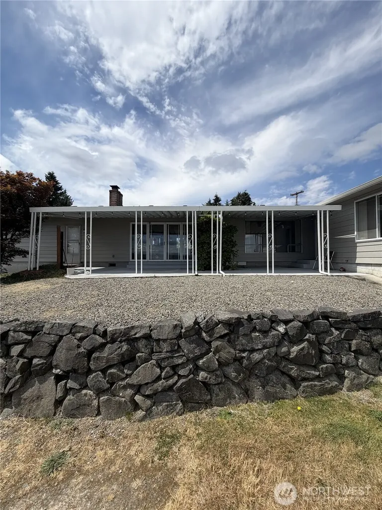 2305 126th Avenue Ct E Edgewood WA 98372