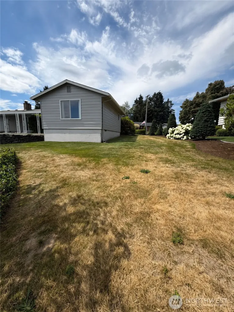 2305 126th Avenue Ct E Edgewood WA 98372