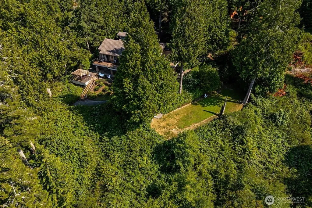 1385 E Ludlow Ridge Road Port Ludlow WA 98365