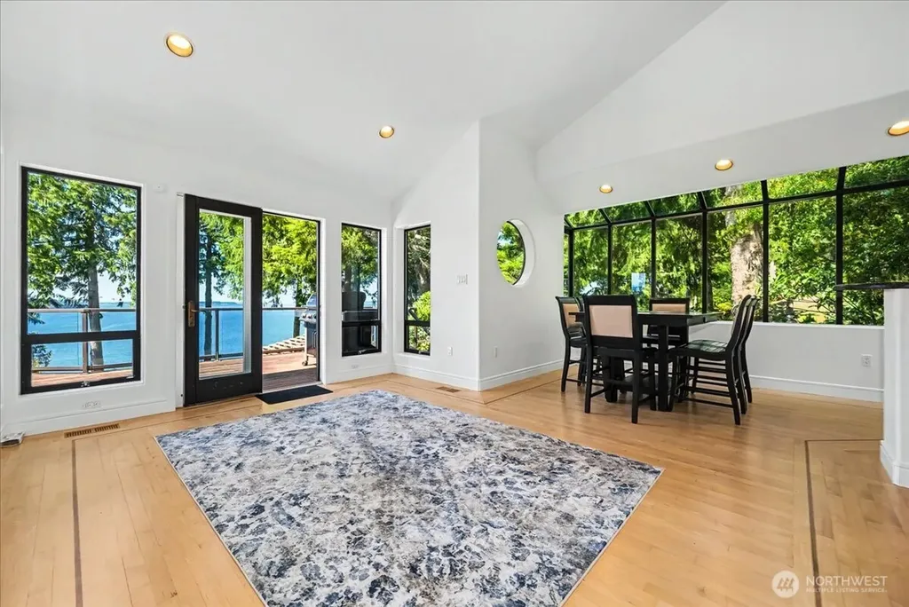 1385 E Ludlow Ridge Road Port Ludlow WA 98365