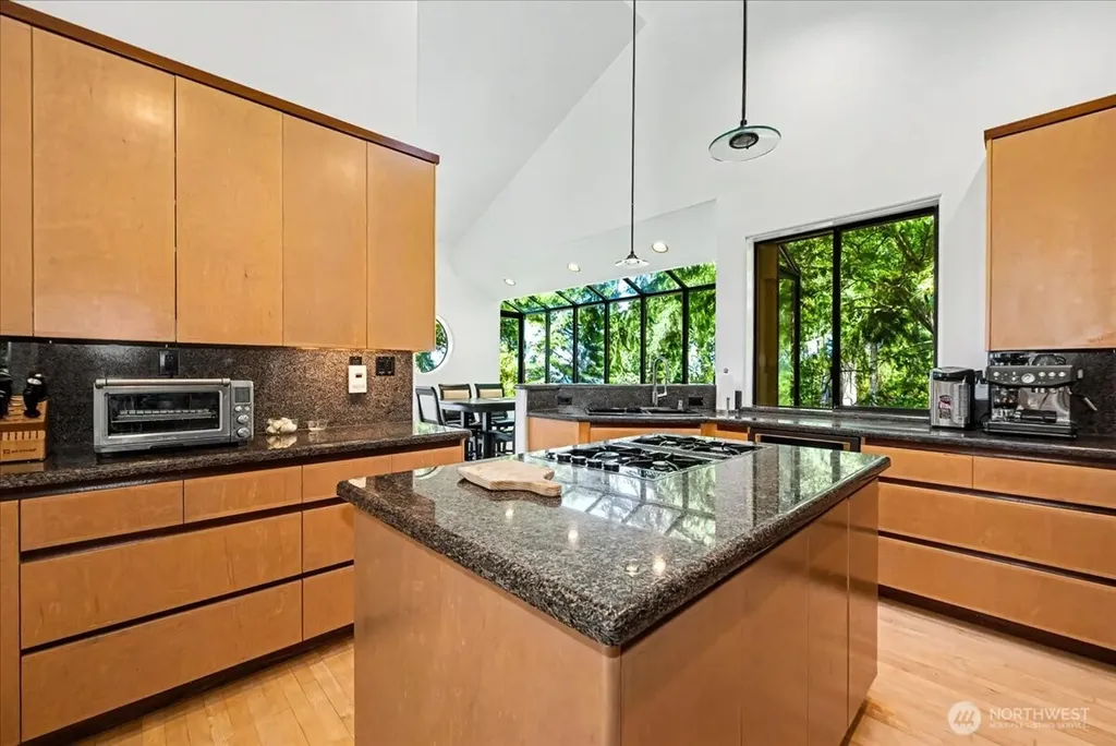 1385 E Ludlow Ridge Road Port Ludlow WA 98365