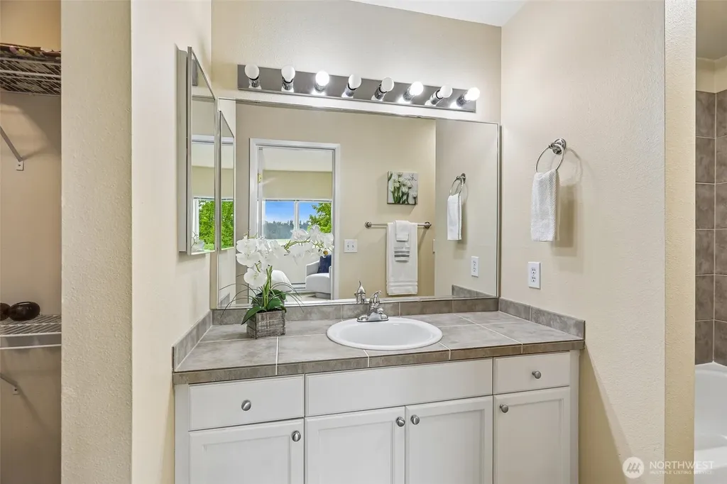 3924 243rd Place SE Bothell WA 98021