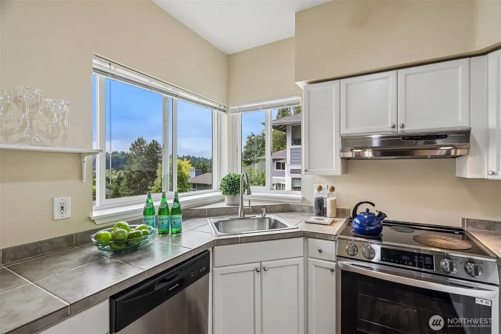 3924 243rd Place SE Bothell WA 98021