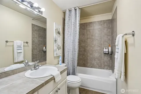 3924 243rd Place SE Bothell WA 98021