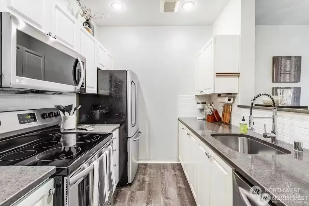 2414 1st Avenue Seattle WA 98121