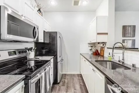 2414 1st Avenue Seattle WA 98121