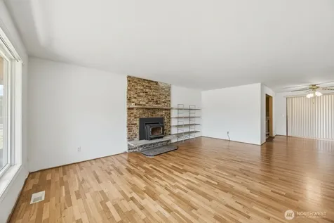 1225 21ST Auburn WA 98002