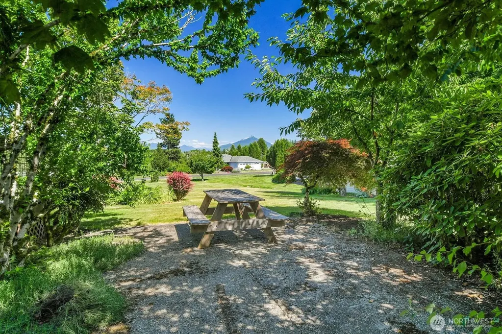 11428 128th Drive NE Lake Stevens WA 98258