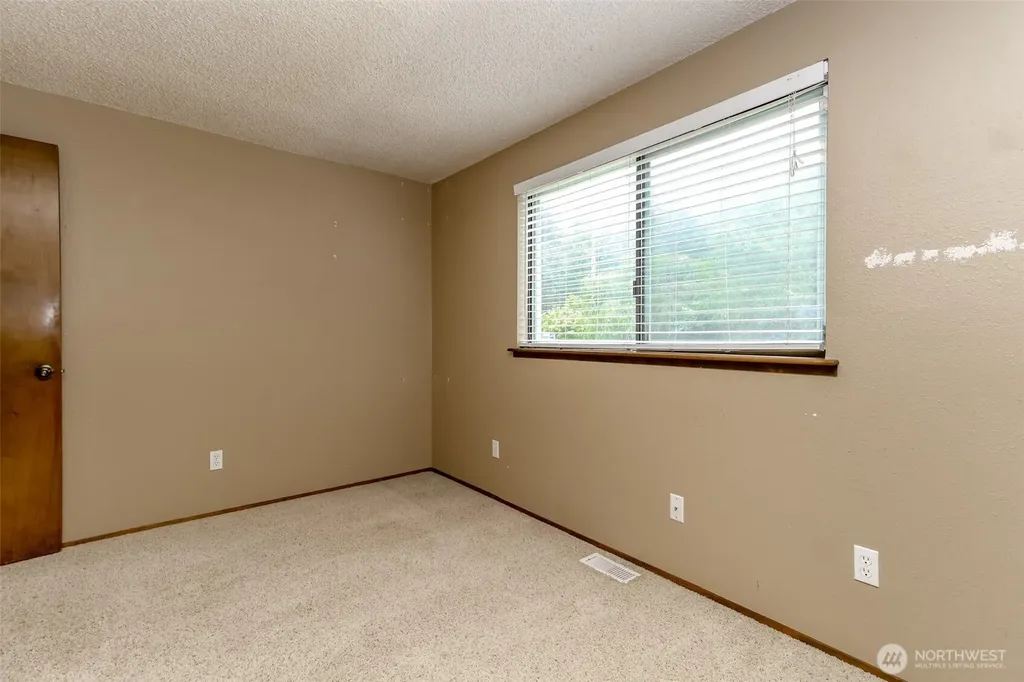 6311 144th St E Puyallup WA 98375