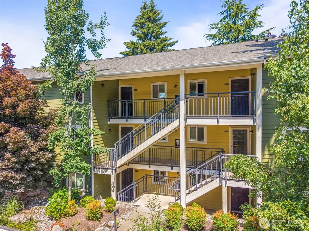 12511 SE 41st Place Bellevue WA 98006
