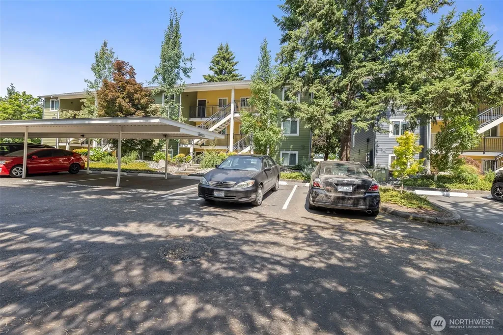 12511 SE 41st Place Bellevue WA 98006