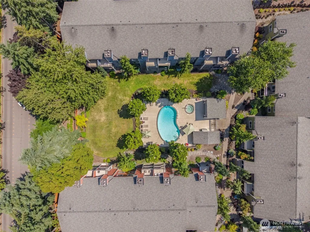 12511 SE 41st Place Bellevue WA 98006