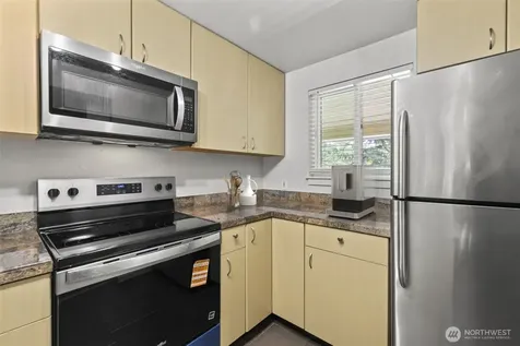12511 SE 41st Place Bellevue WA 98006
