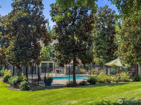 12511 SE 41st Place Bellevue WA 98006