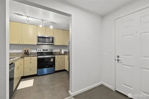 12511 SE 41st Place Bellevue WA 98006