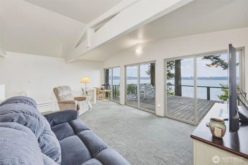 2219 N Nugent Road Lummi Island WA 98262