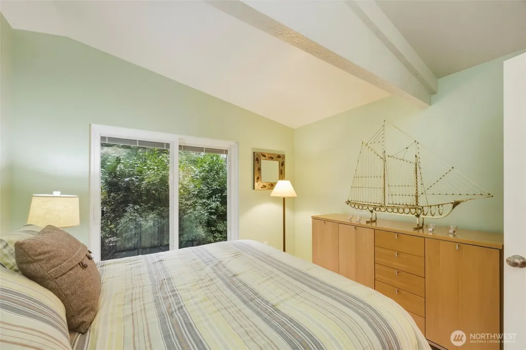 2219 N Nugent Road Lummi Island WA 98262