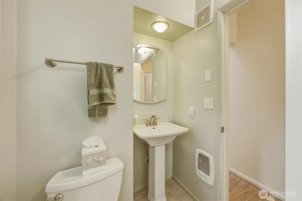2219 N Nugent Road Lummi Island WA 98262