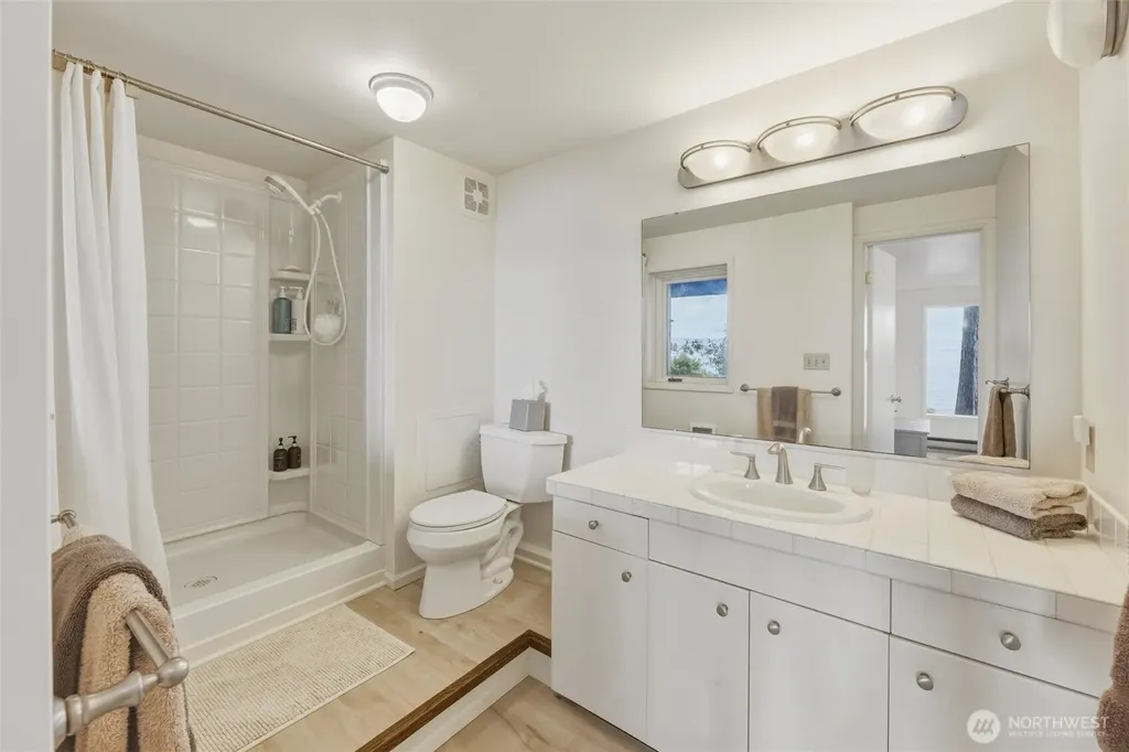 2219 N Nugent Road Lummi Island WA 98262