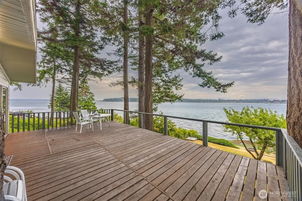 2219 N Nugent Road Lummi Island WA 98262