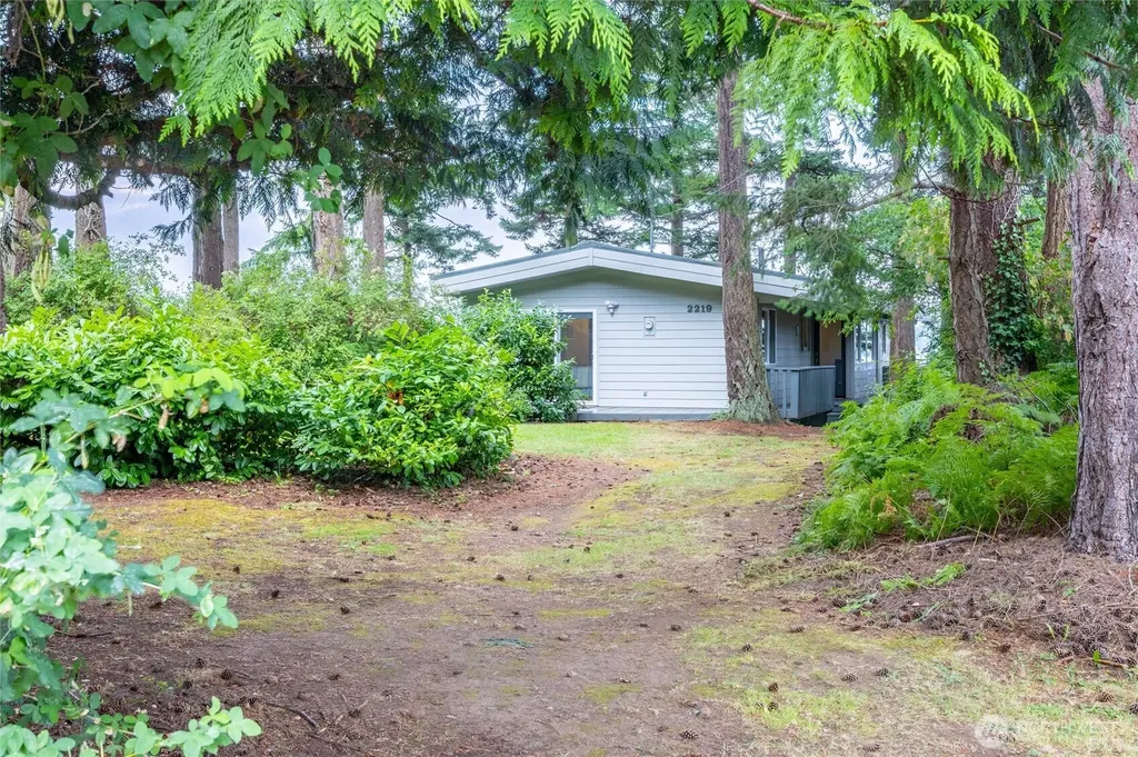 2219 N Nugent Road Lummi Island WA 98262
