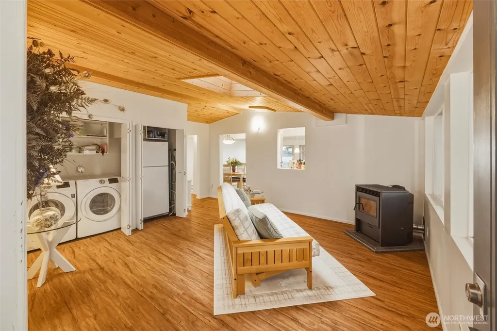 2219 N Nugent Road Lummi Island WA 98262