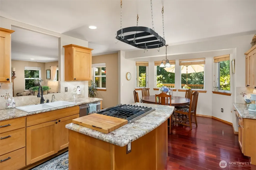 34059 Bridge View Drive NE Kingston WA 98346