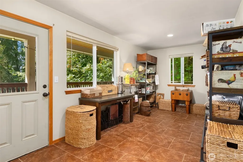 34059 Bridge View Drive NE Kingston WA 98346