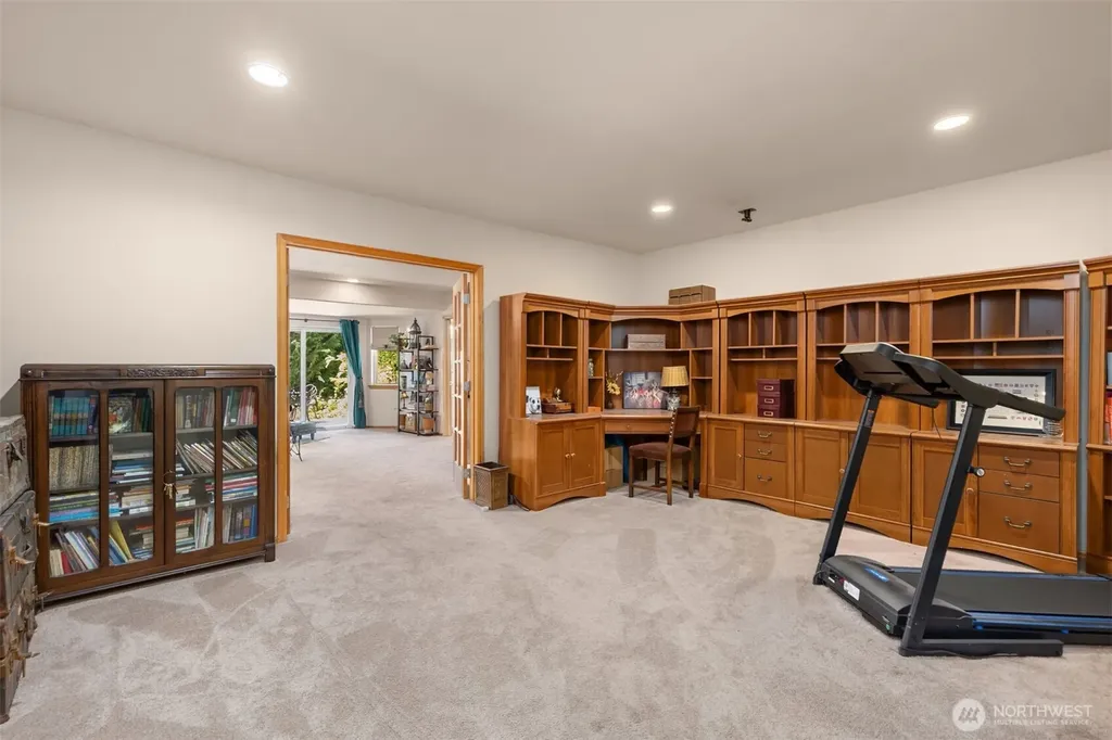 34059 Bridge View Drive NE Kingston WA 98346