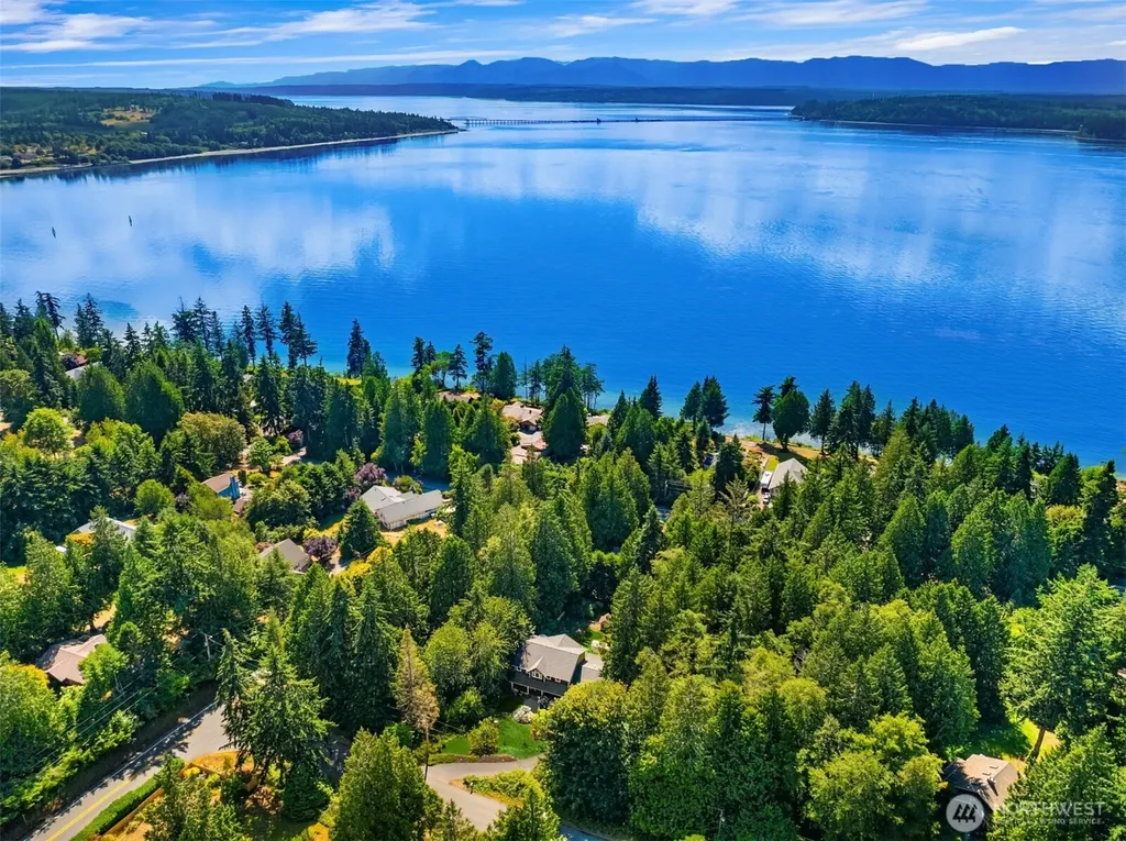 34059 Bridge View Drive NE Kingston WA 98346