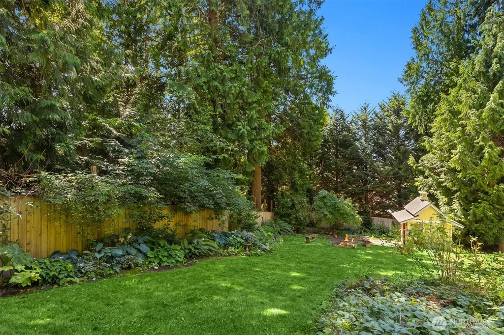 34059 Bridge View Drive NE Kingston WA 98346