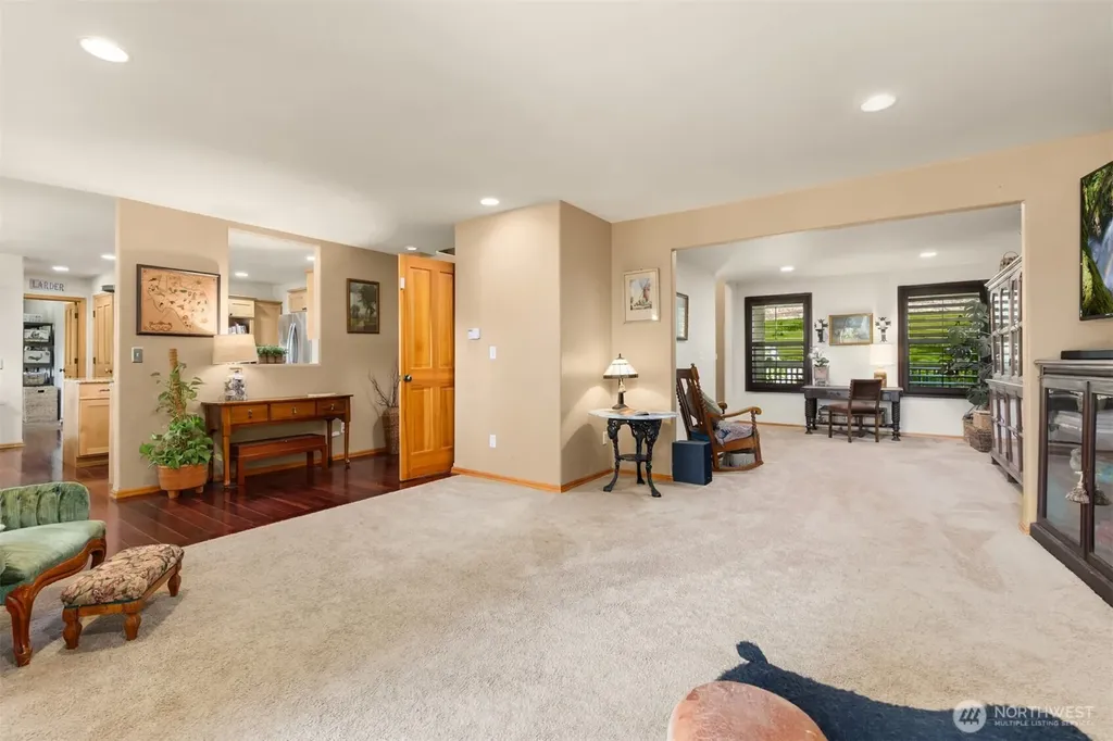 34059 Bridge View Drive NE Kingston WA 98346