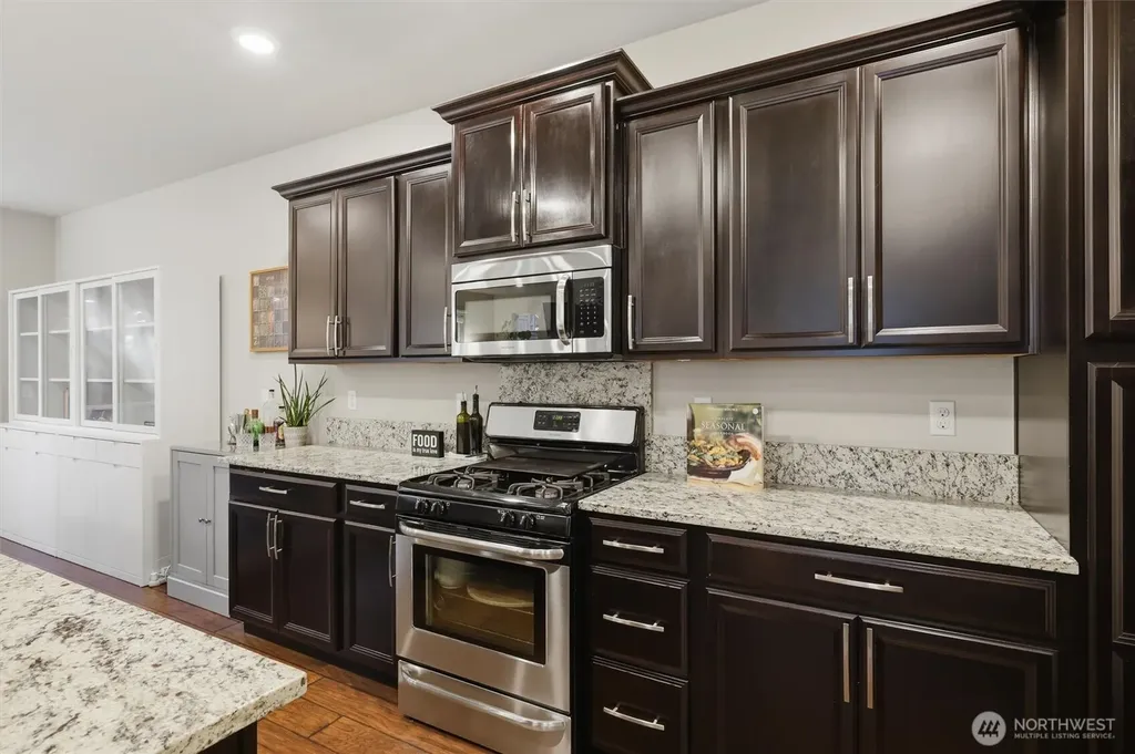 19711 26th Avenue W Lynnwood WA 98036
