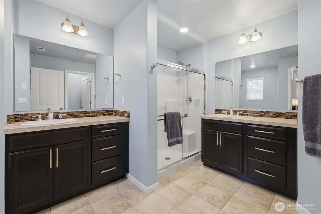 19711 26th Avenue W Lynnwood WA 98036