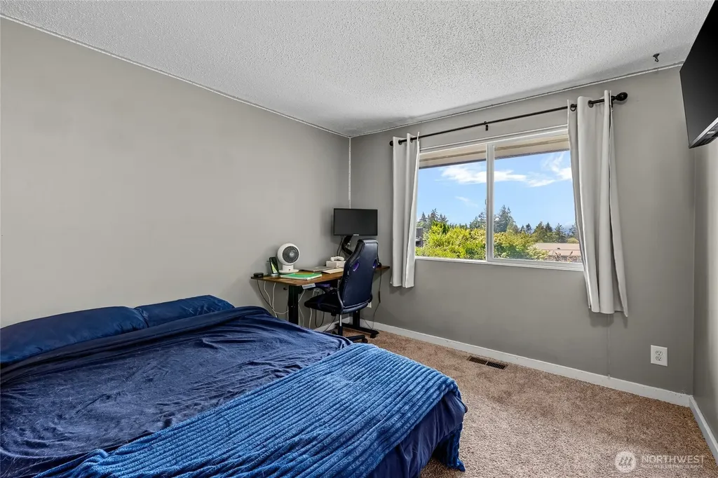 11621 19th Avenue SW Burien WA 98146