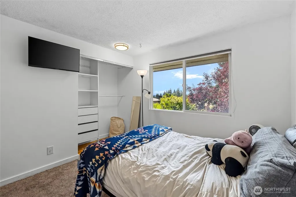11621 19th Avenue SW Burien WA 98146