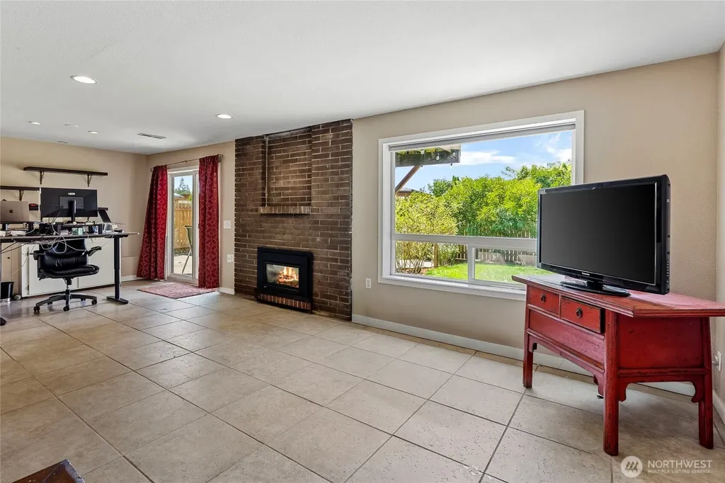 11621 19th Avenue SW Burien WA 98146