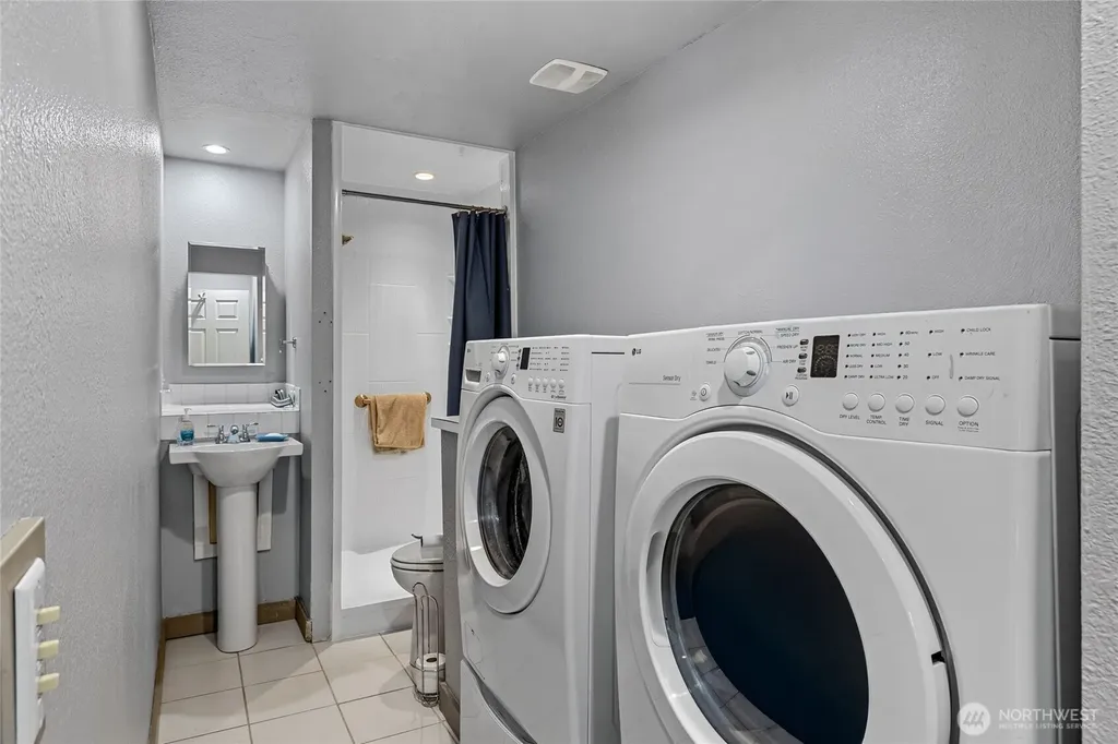 11621 19th Avenue SW Burien WA 98146