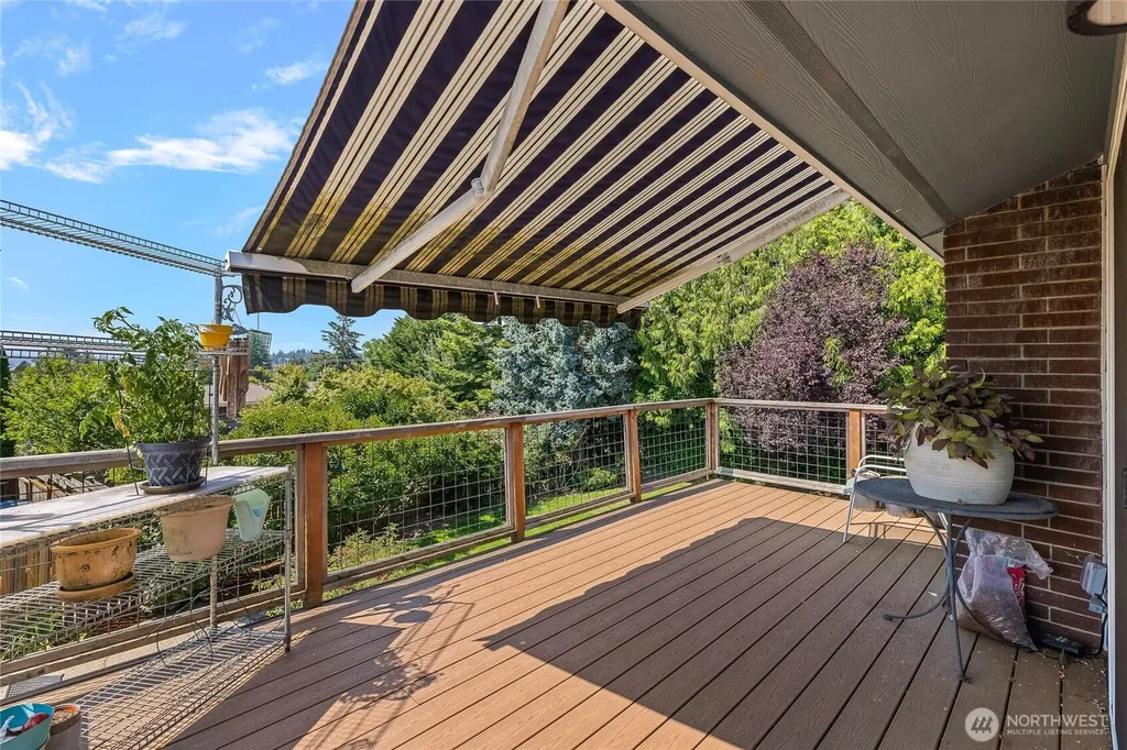 11621 19th Avenue SW Burien WA 98146
