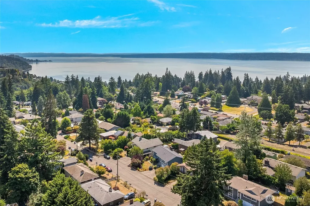 11621 19th Avenue SW Burien WA 98146