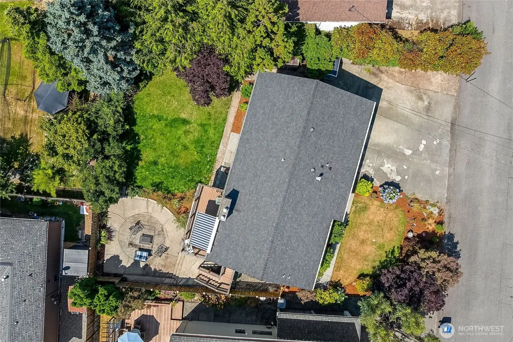 11621 19th Avenue SW Burien WA 98146