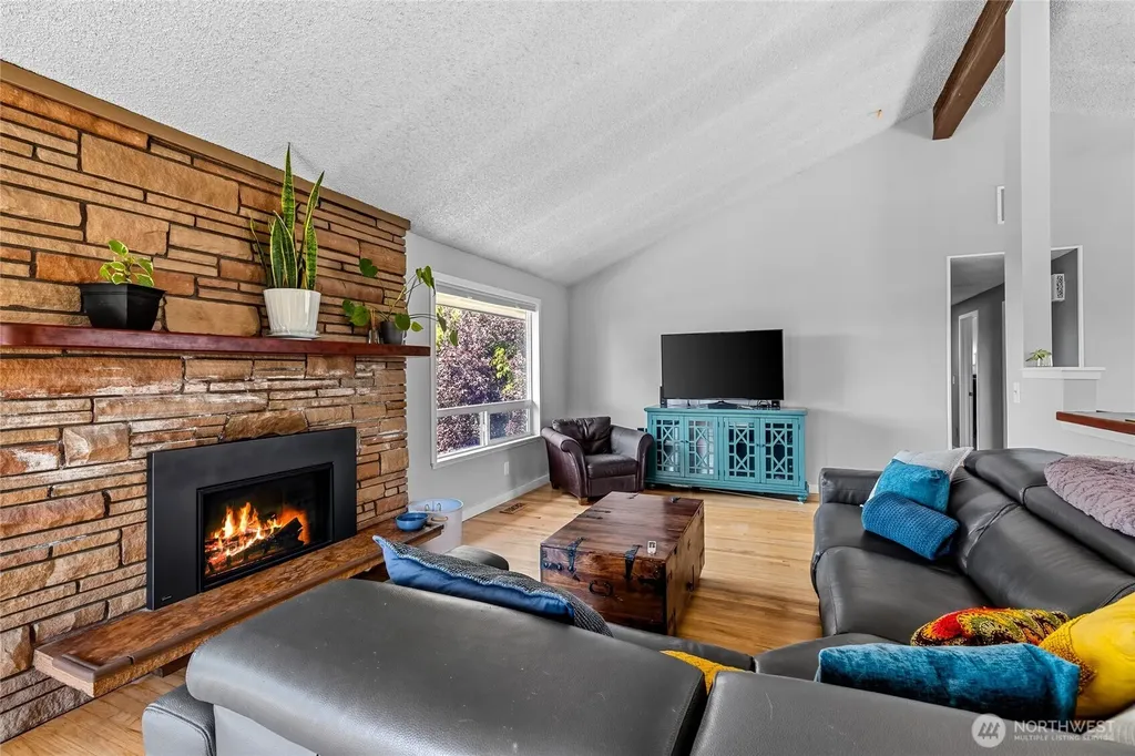 11621 19th Avenue SW Burien WA 98146