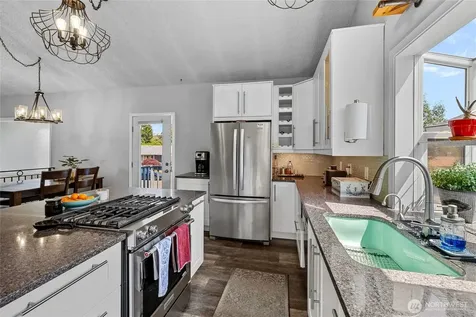 11621 19th Avenue SW Burien WA 98146