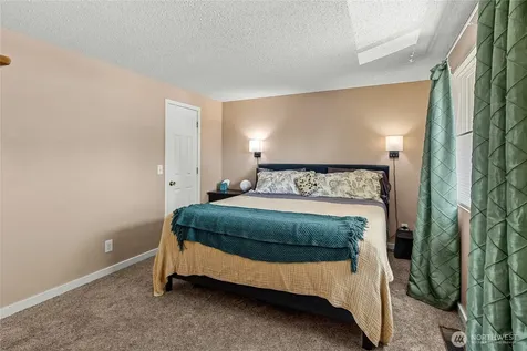 11621 19th Avenue SW Burien WA 98146